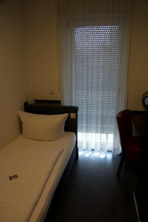 Central Hotel פרידריכסהאפן מראה חיצוני תמונה