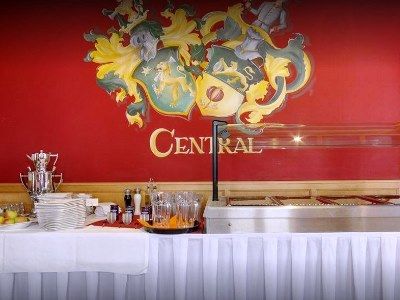 Central Hotel פרידריכסהאפן מראה חיצוני תמונה